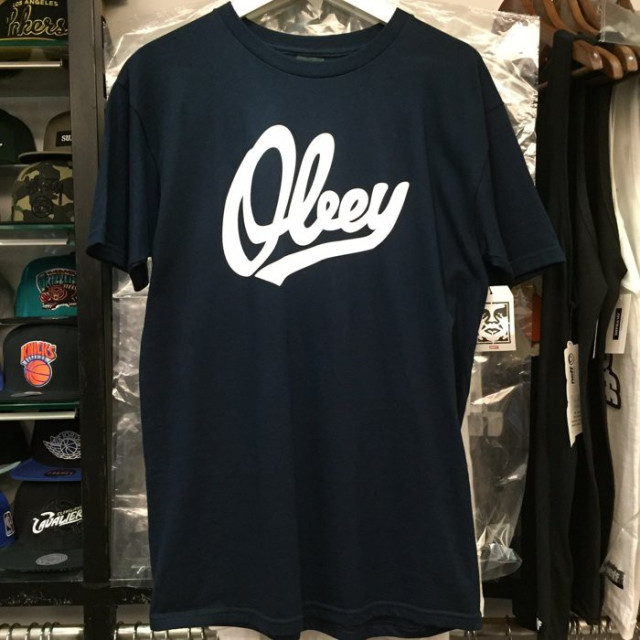 BEETLE 美國品牌 OBEY TEAM LOGO NAVY BASIC TEE 深藍 白 棒球 草寫 文字 短T M