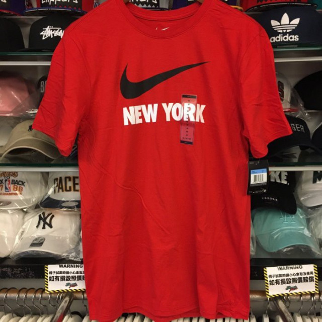 BEETLE NIKE NEW YORK LOGO 紅白黑 紐約 城市 短TEE 812760-657 XL