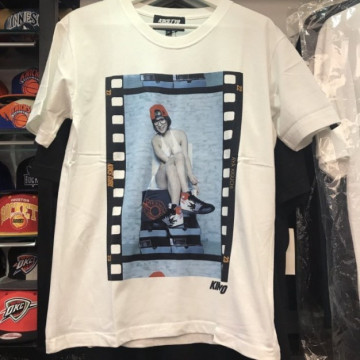 BEETLE PLUS 西門町專賣店 KIKS TYO GIRL 寫真女優 木口亞矢 底片 AJ TEE 白 S M