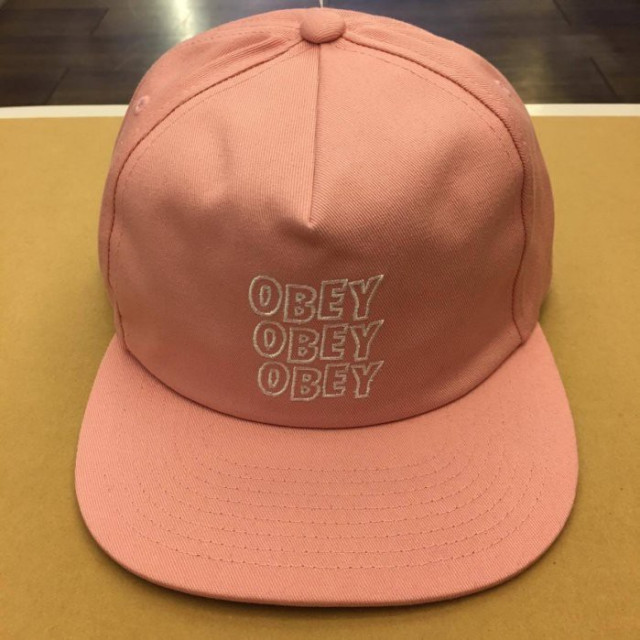 BEETLE OBEY SNAPBACK PINK 粉紅色 白框 三行 LOGO 後扣棒球帽 大小可調