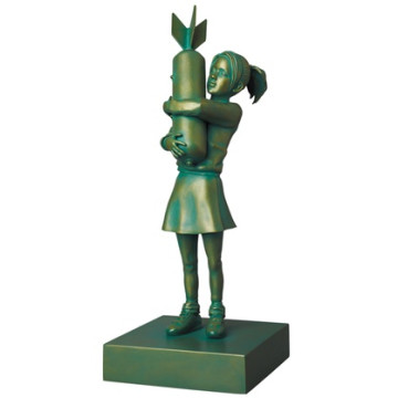 BEETLE 班克斯 BANKSY SYNC BOMB HUGGER BRONZE STATUE 綠 炸彈女孩 2G