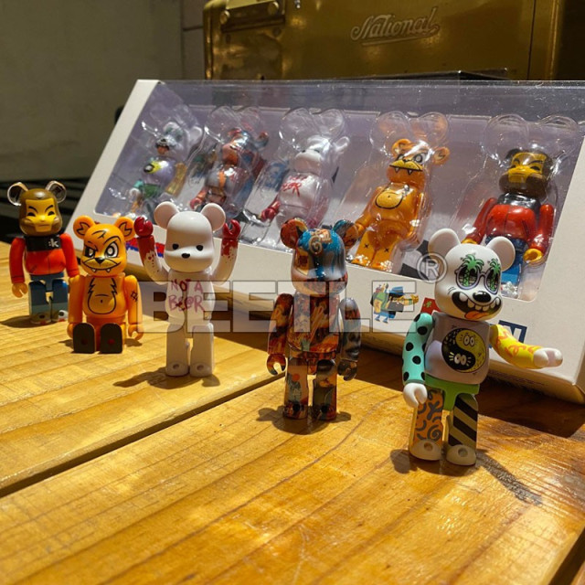 BEETLE BE@RBRICK 2019 DCON ARTIST 100% PACK 5入一賣 不拆賣 庫柏力克熊