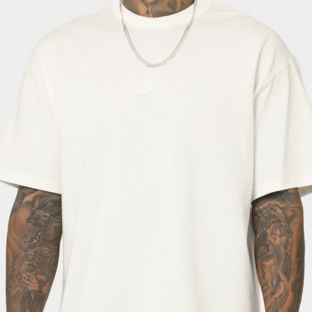 BEETLE NIKE SPORTSWEAR PREMIUM ESSENTIALS T恤 米白 DO7392-010