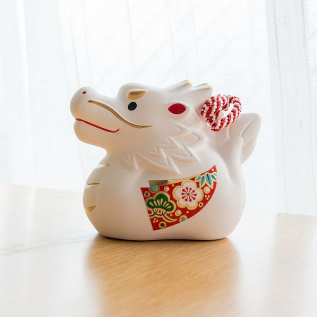 BEETLE 2024年 薬師窯 招福干支 辰 龍 薬師窯 錦彩招福寿々辰 土鈴中 龍馬精神 開運 招財 陶製品