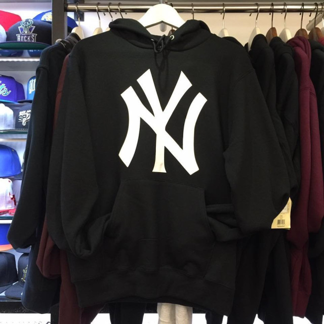 BEETLE CHAMPION NEW YORK YANKEES 紐約 洋基 黑白 文字 連身帽T 帽T