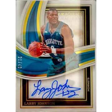 PANINI IMMACULATE 小國寶 LARRY JOHNSON NBA AUTO 簽名卡 賴瑞·強森 夏洛特黃蜂