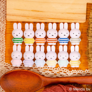 隨機出貨1個 BEETLE TETRAFIBITS MIFFY 米飛兔 米菲兔 米菲 糖果 包裝 小公仔 條紋衣服