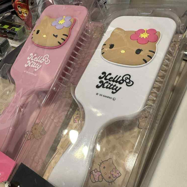 BEETLE 凱蒂貓 HELLO KITTY 三麗鷗 SANRIO 方型氣墊梳 梳子 曬黑 黑皮 Y2K
